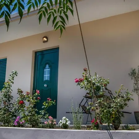 Blanca Serenidad Luxury Méthana